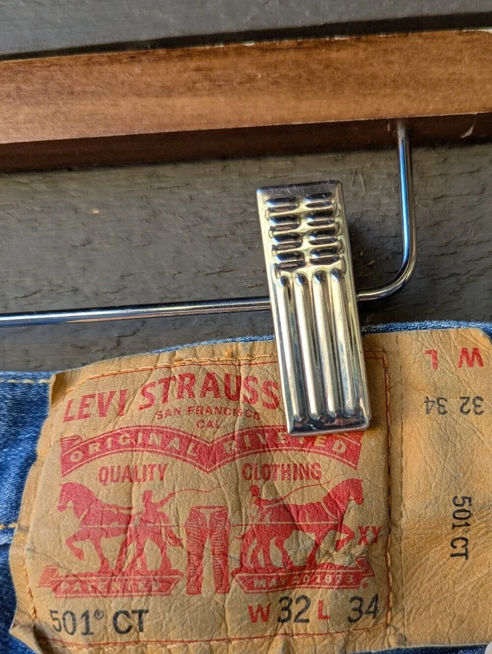 Levi's 501 CT 100% Cotton Medium Wash Denim Jean Button Fly W32 L34 Custom Taper